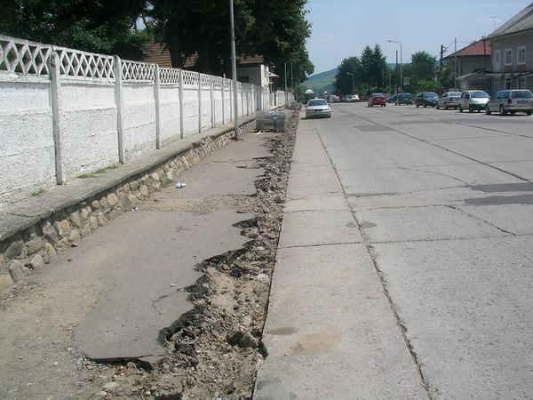 1 scos borduri str Armatei3.jpg
